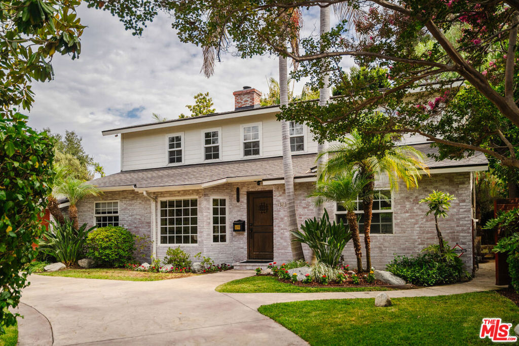 13230 Hesby Street Property Photo 5