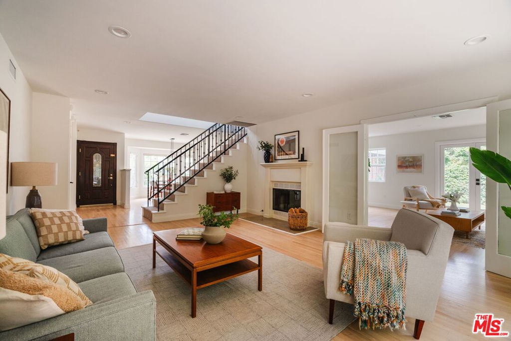13230 Hesby Street Property Photo 6