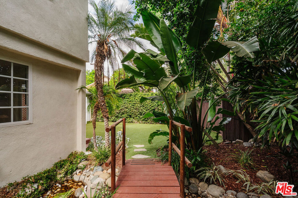 13230 Hesby Street Property Photo 47