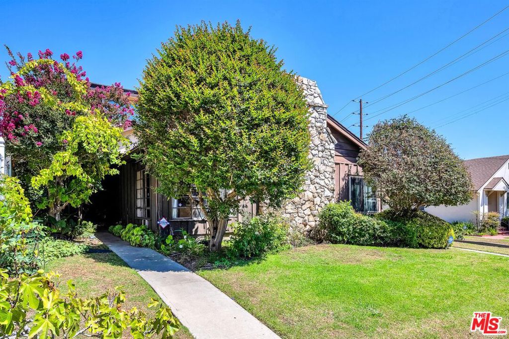 1766 Midvale Avenue Property Photo 1