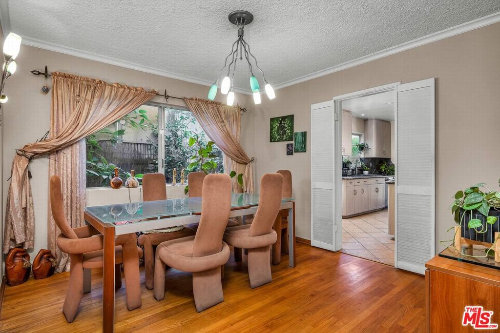 1766 Midvale Avenue Property Photo 4