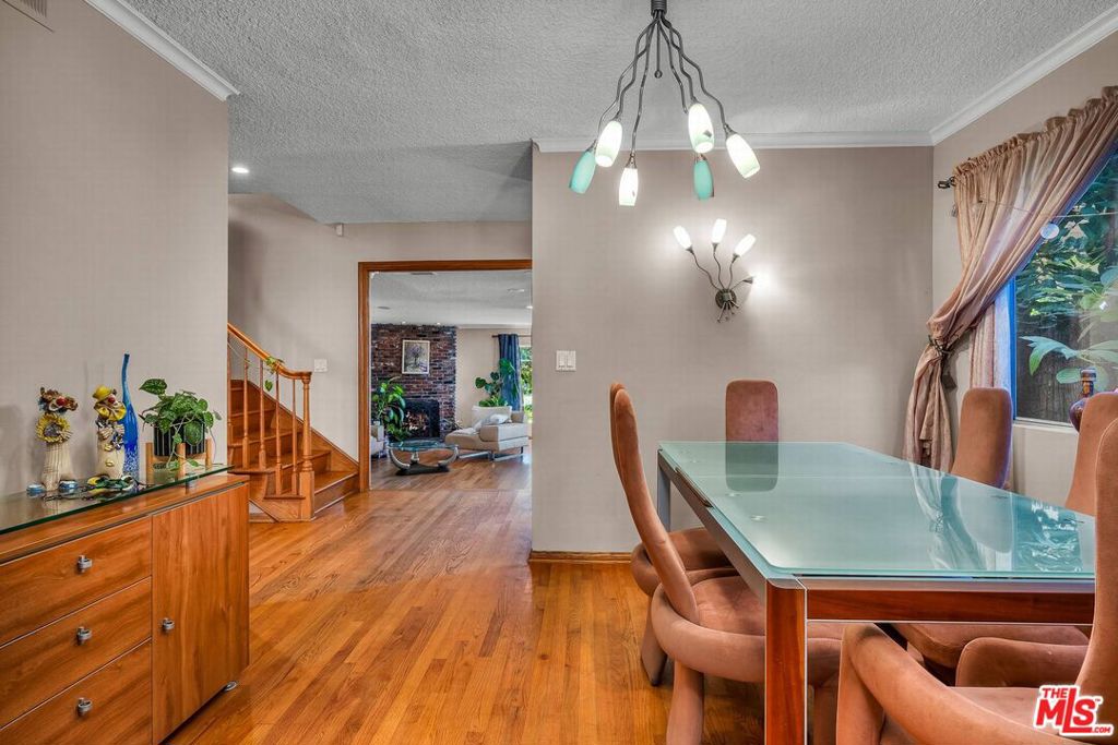 1766 Midvale Avenue Property Photo 5