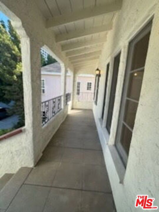 9961 Durant Drive 9963 Property Photo 12