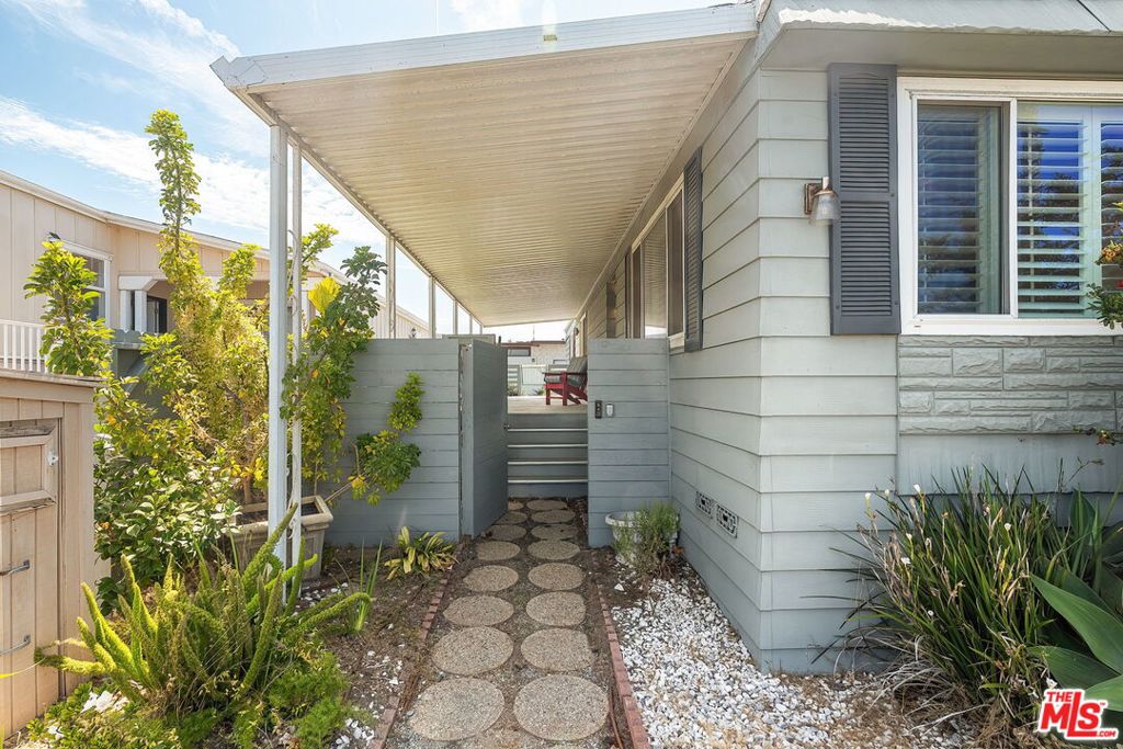 29500 Heathercliff Road 9 Property Photo 4