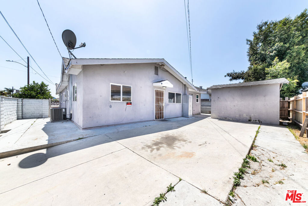 20603 Budlong Avenue Property Photo 7