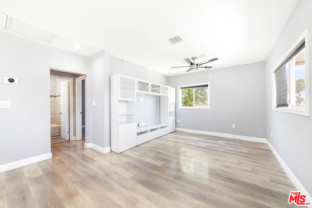 20603 Budlong Avenue Property Photo 10
