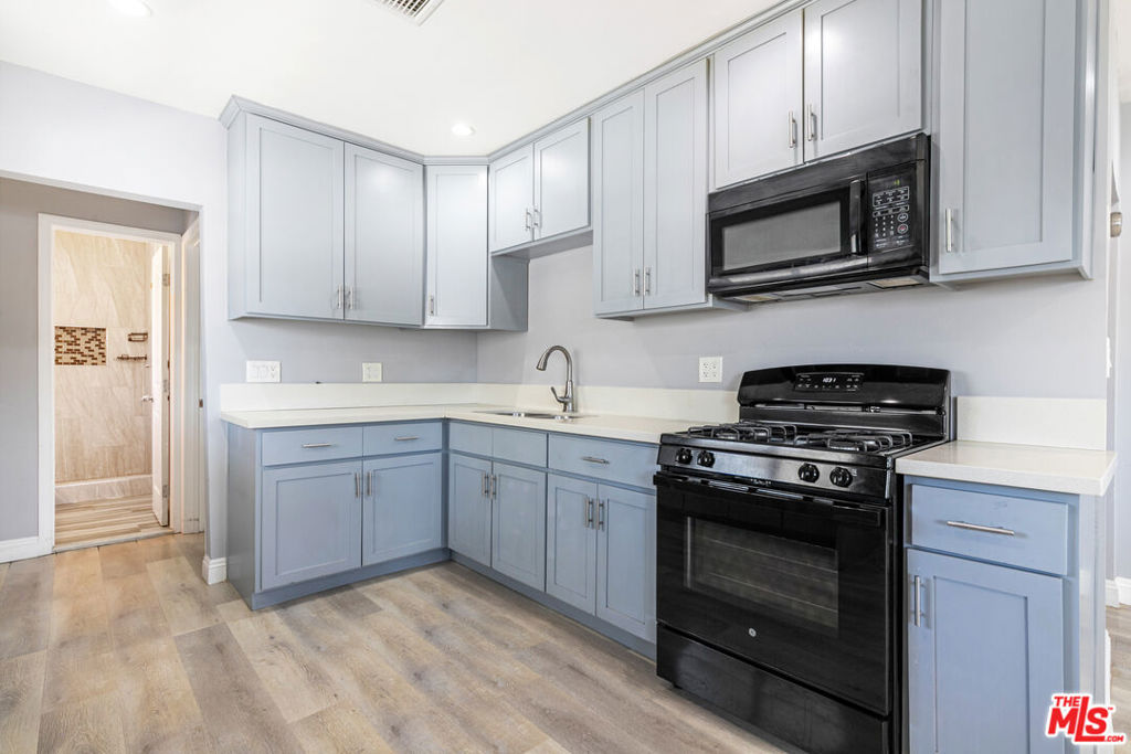 20603 Budlong Avenue Property Photo 17