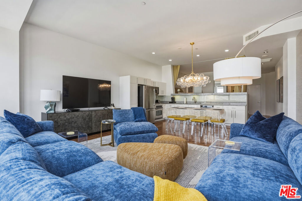1100 Wilshire Boulevard 2604 Property Photo 11