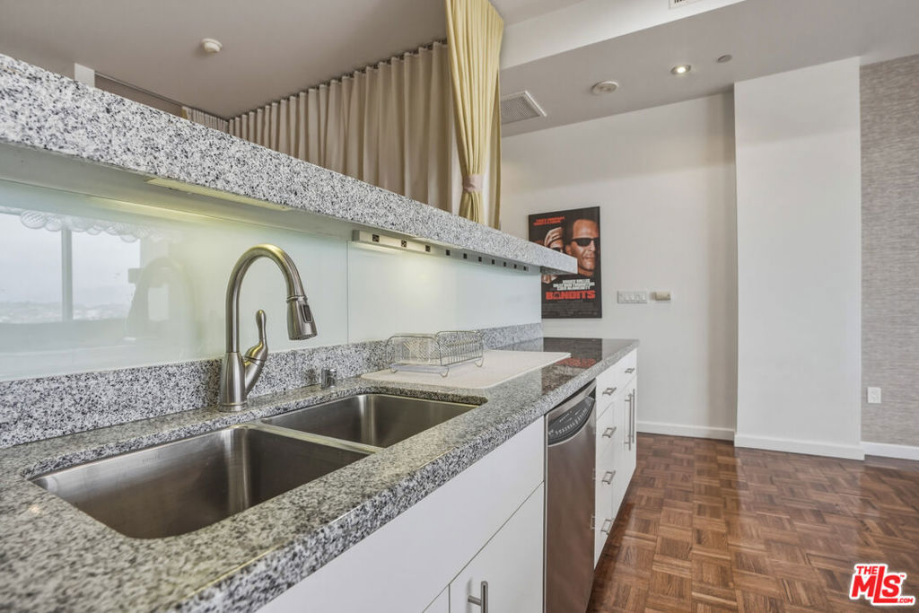 1100 Wilshire Boulevard 2604 Property Photo 14