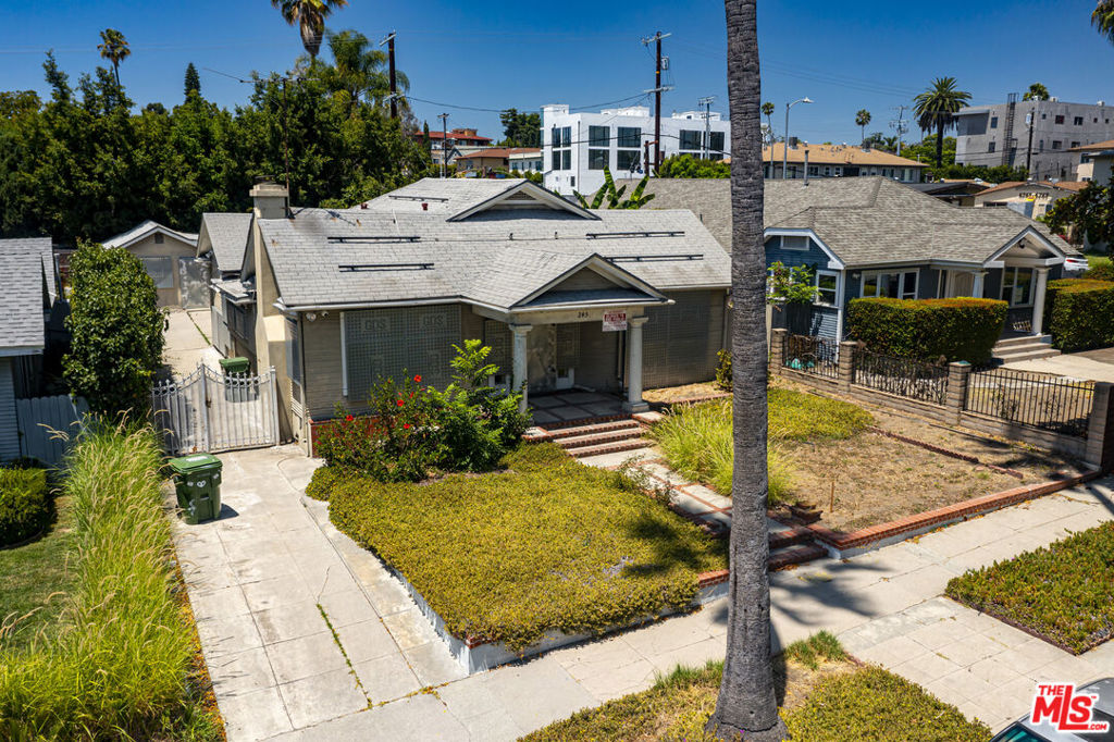245 N Gramercy Place Property Photo 1