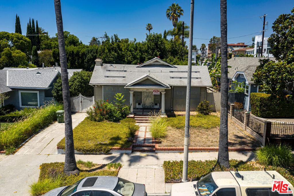 245 N Gramercy Place Property Photo 2