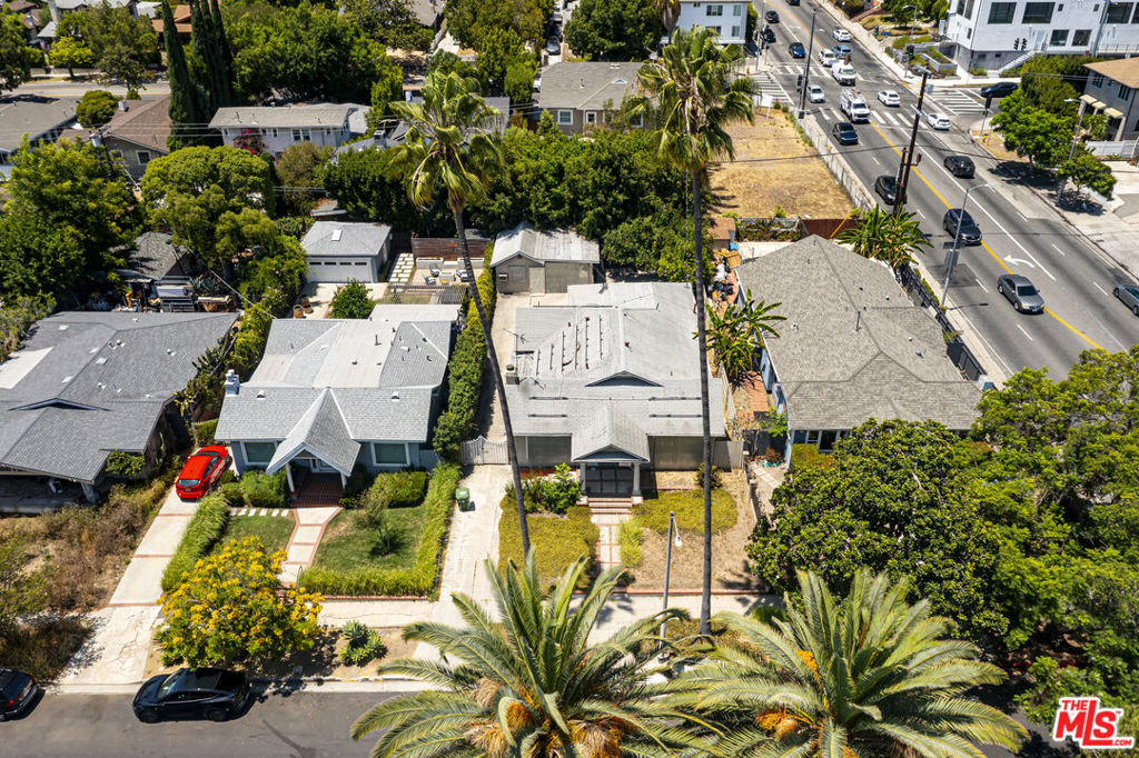 245 N Gramercy Place Property Photo 6