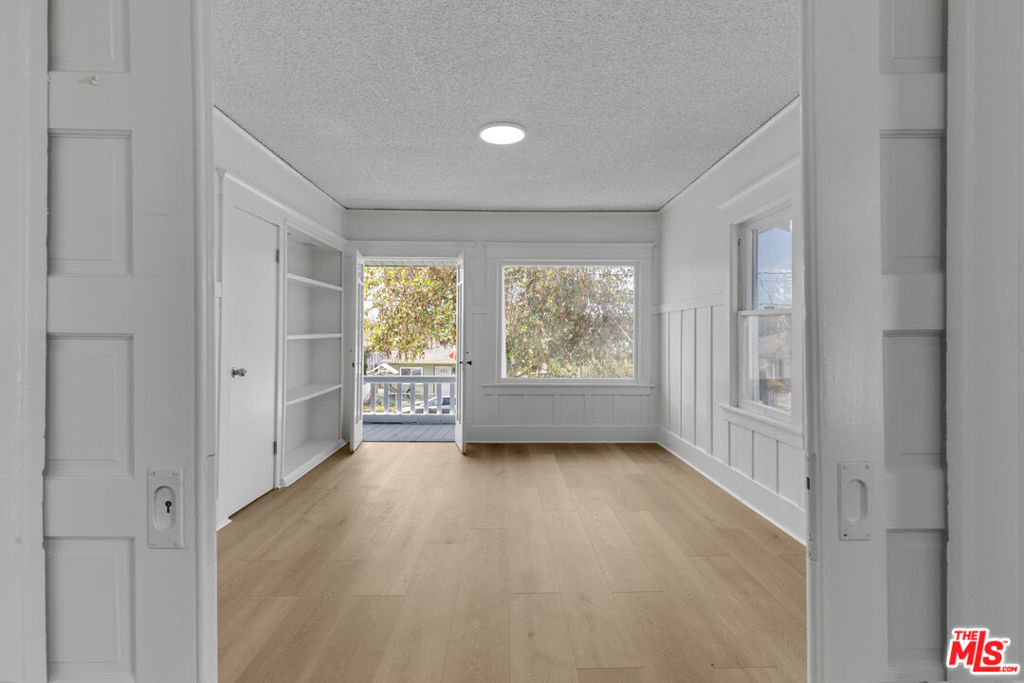372 W 11th Street Property Photo 12