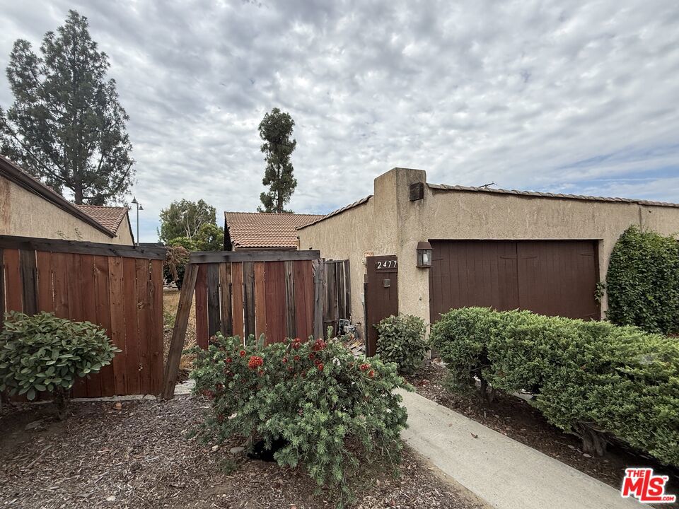 2477 Calle Villada Circle Property Photo 4