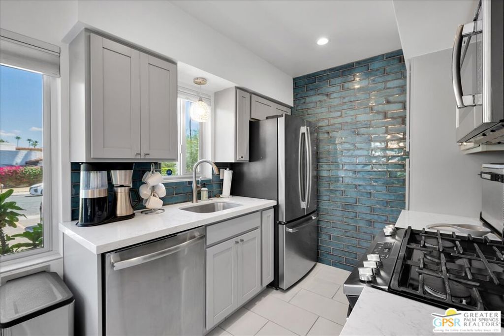 2290 S Palm Canyon Drive 1 Property Photo 17