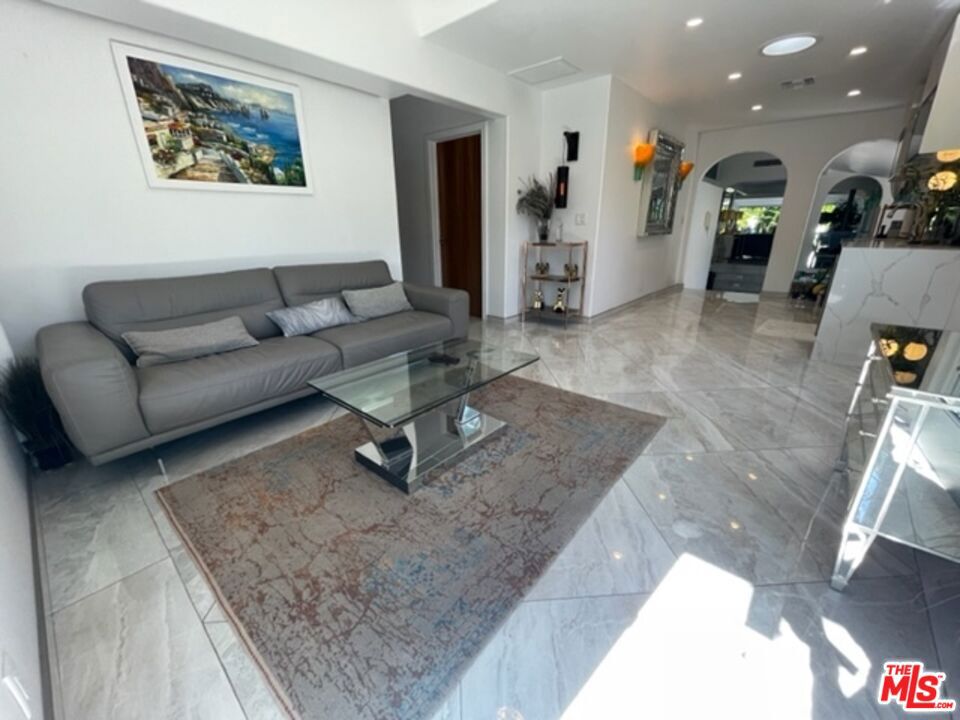 425 Sunridge Street Property Photo 16