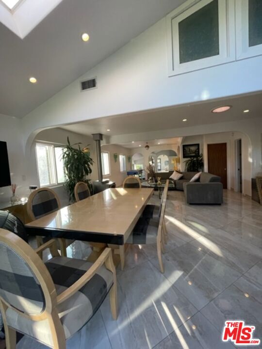 425 Sunridge Street Property Photo 22