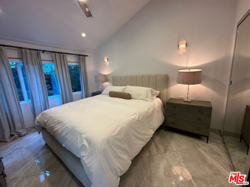 425 Sunridge Street Property Photo 45