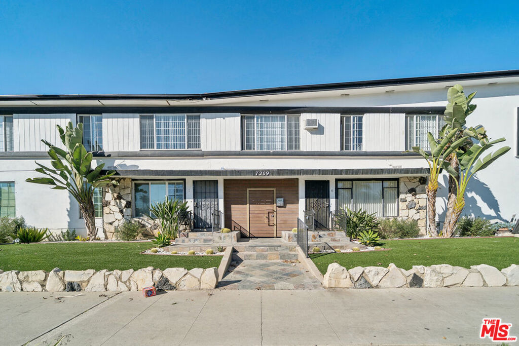 7209 Willoughby Avenue 5 Property Photo 10