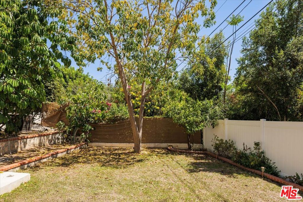 5166 High Crest Avenue Property Photo 32