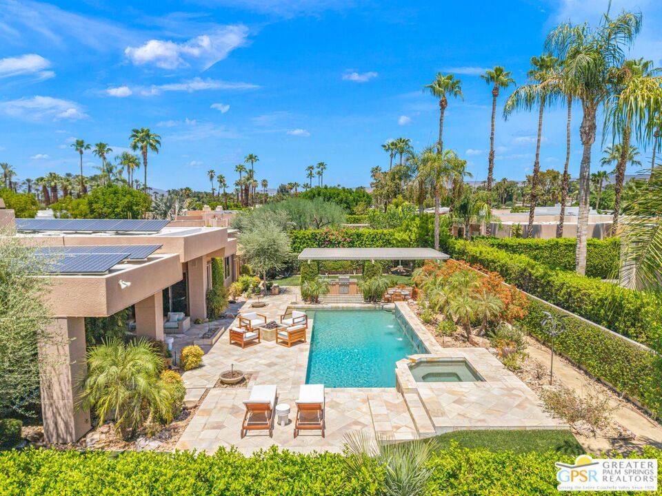 9 Silver Circle Property Photo 6