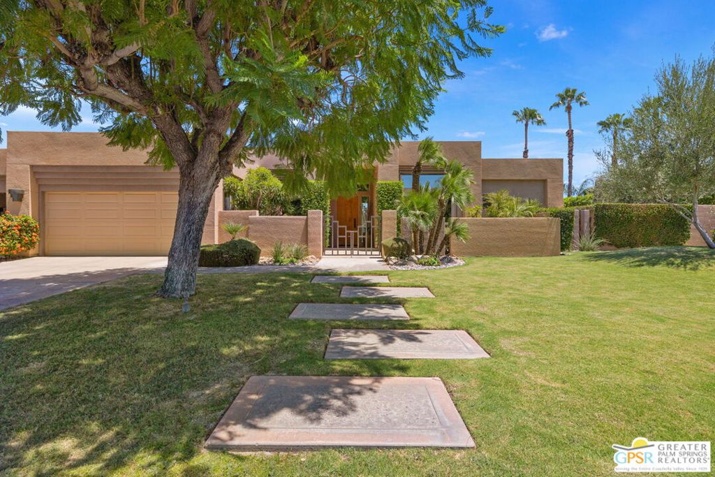 9 Silver Circle Property Photo 10