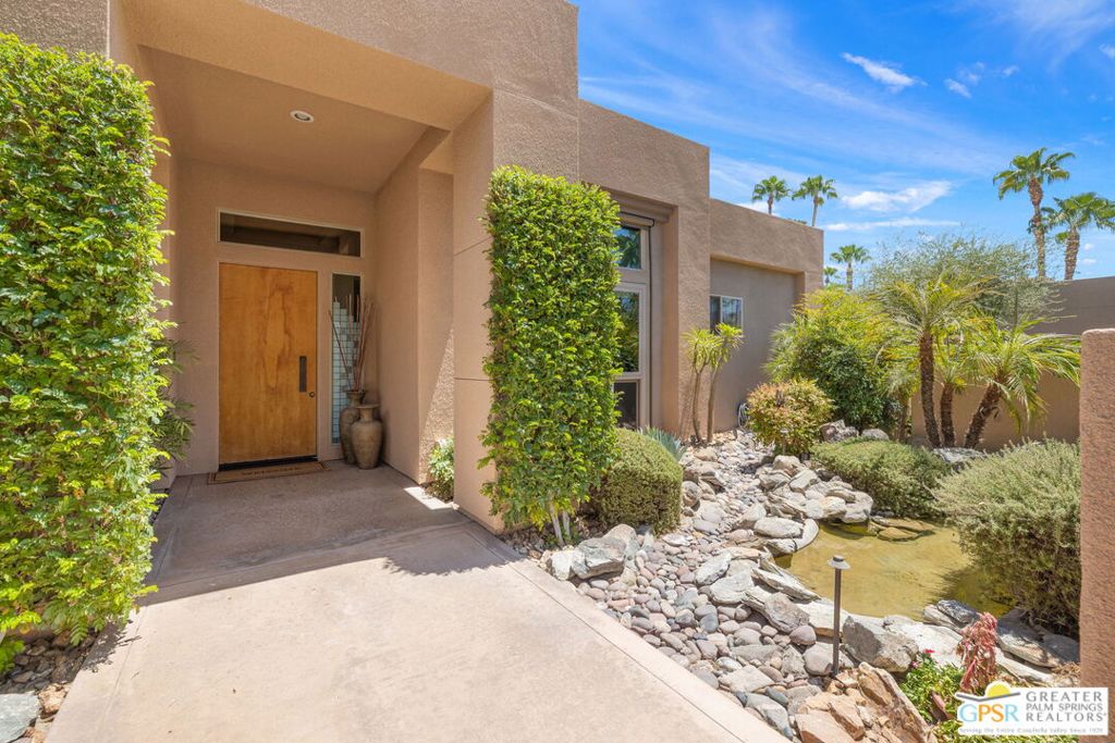 9 Silver Circle Property Photo 11