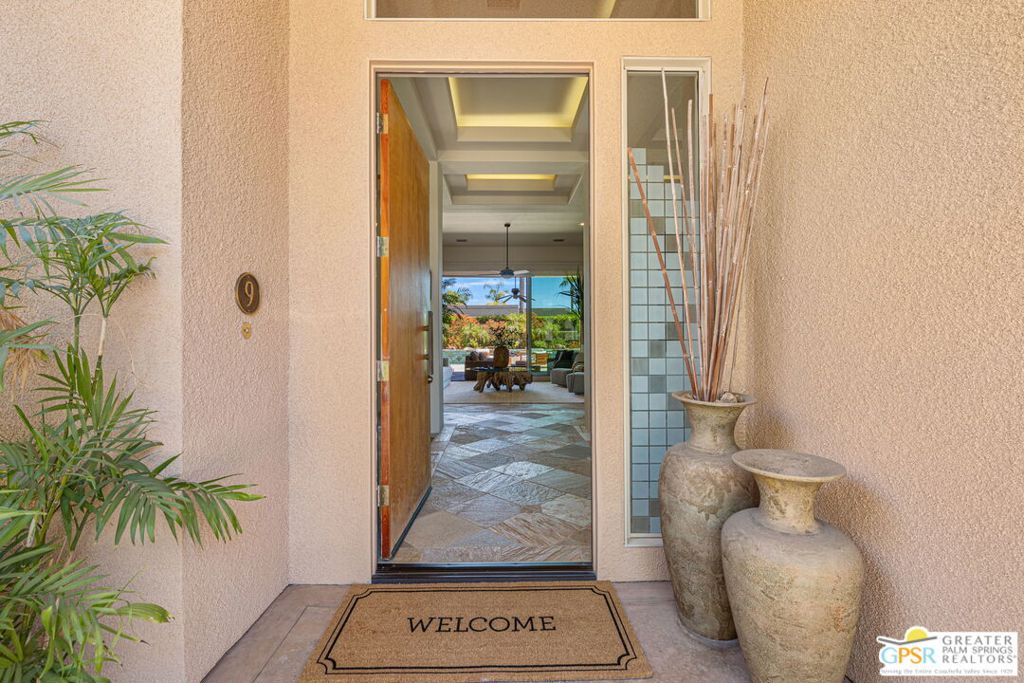 9 Silver Circle Property Photo 12