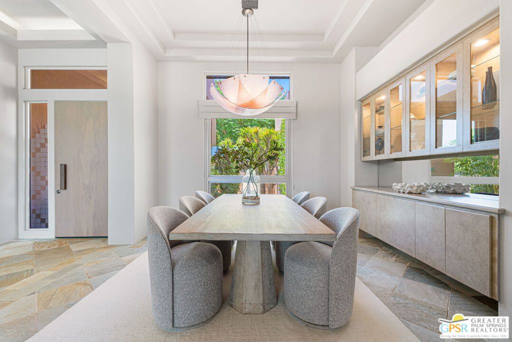 9 Silver Circle Property Photo 21