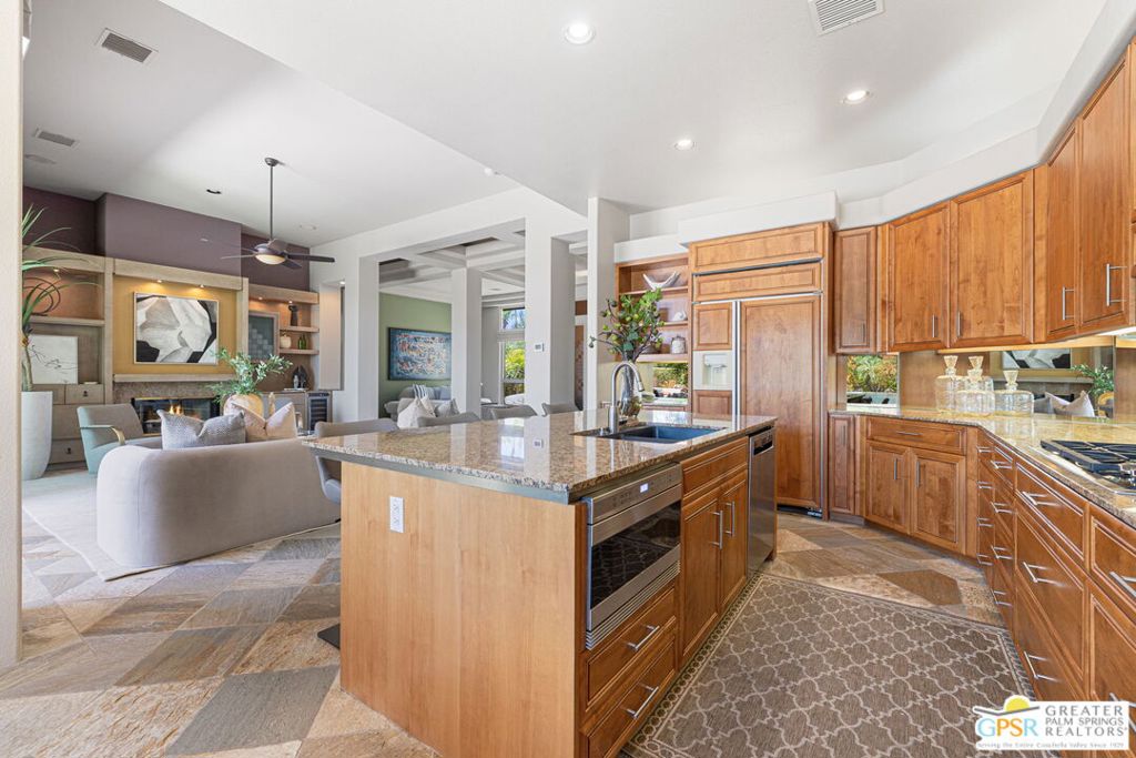 9 Silver Circle Property Photo 26