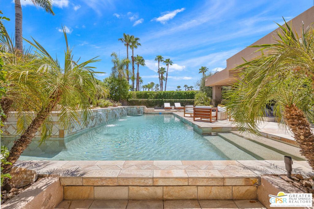 9 Silver Circle Property Photo 32