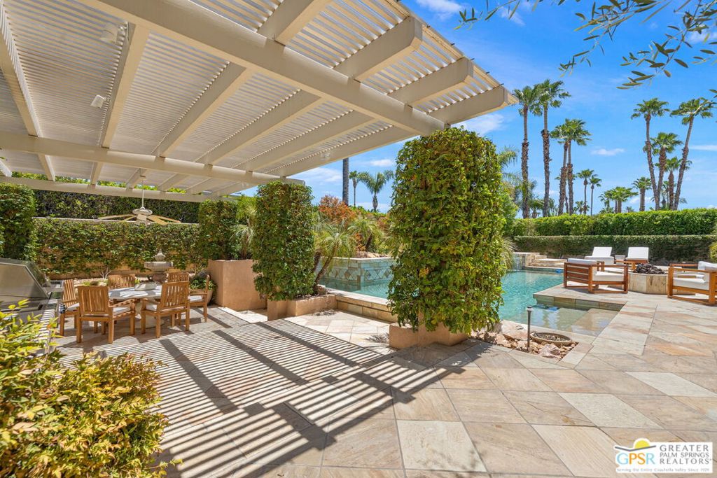 9 Silver Circle Property Photo 33