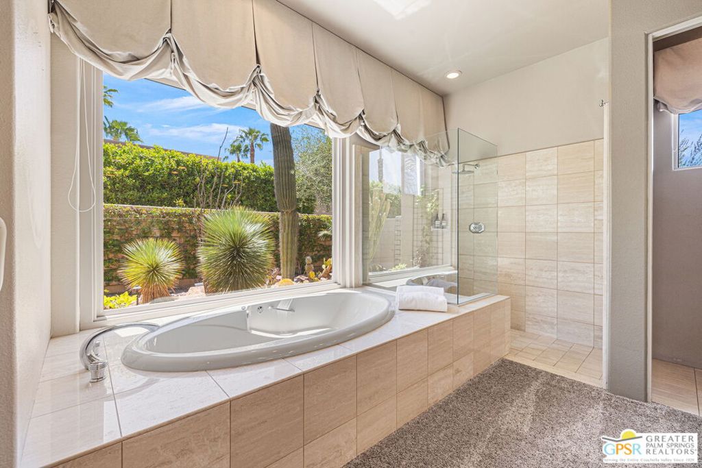 9 Silver Circle Property Photo 41