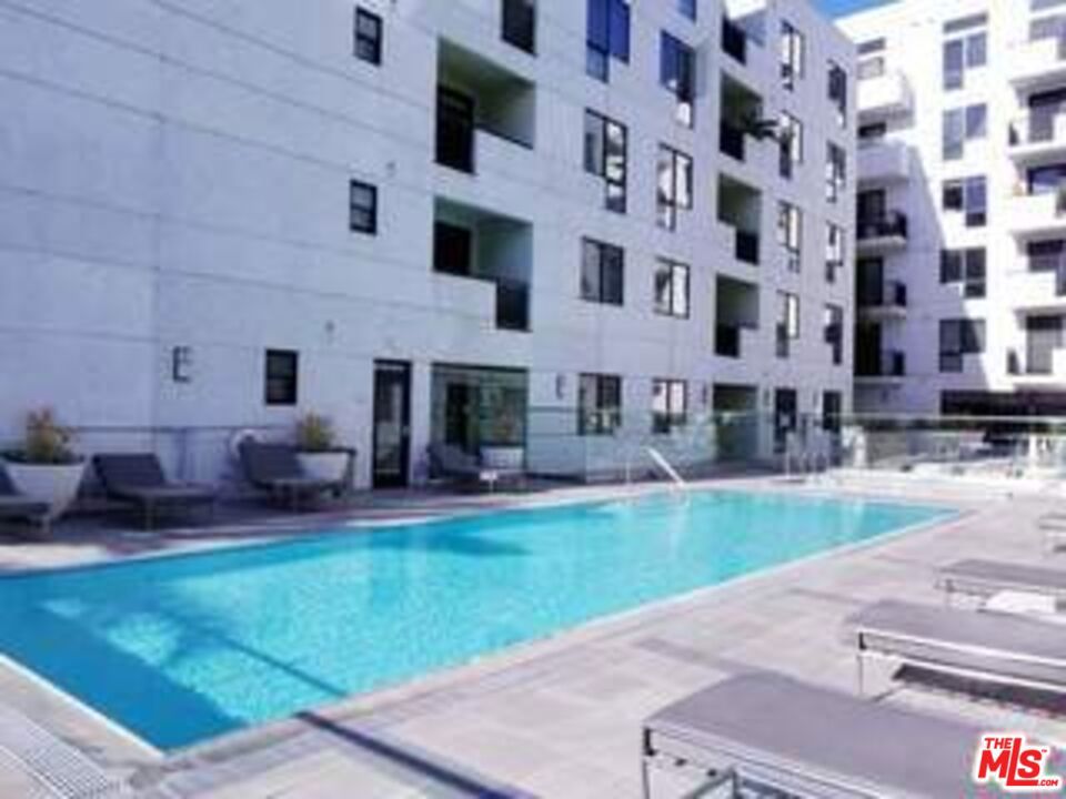1234 Wilshire Boulevard 232 Property Photo 10