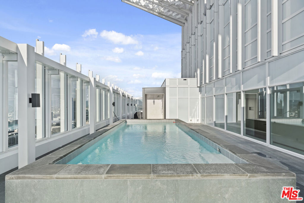 230 W Olympic Boulevard Ph 3 Property Photo 41