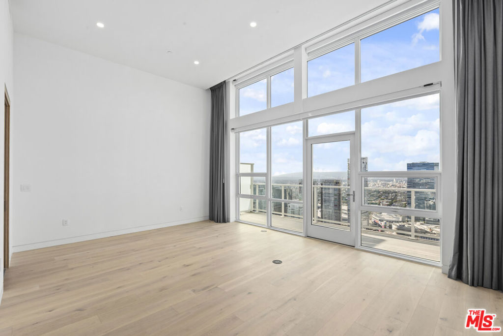 230 W Olympic Boulevard Ph 3 Property Photo 63