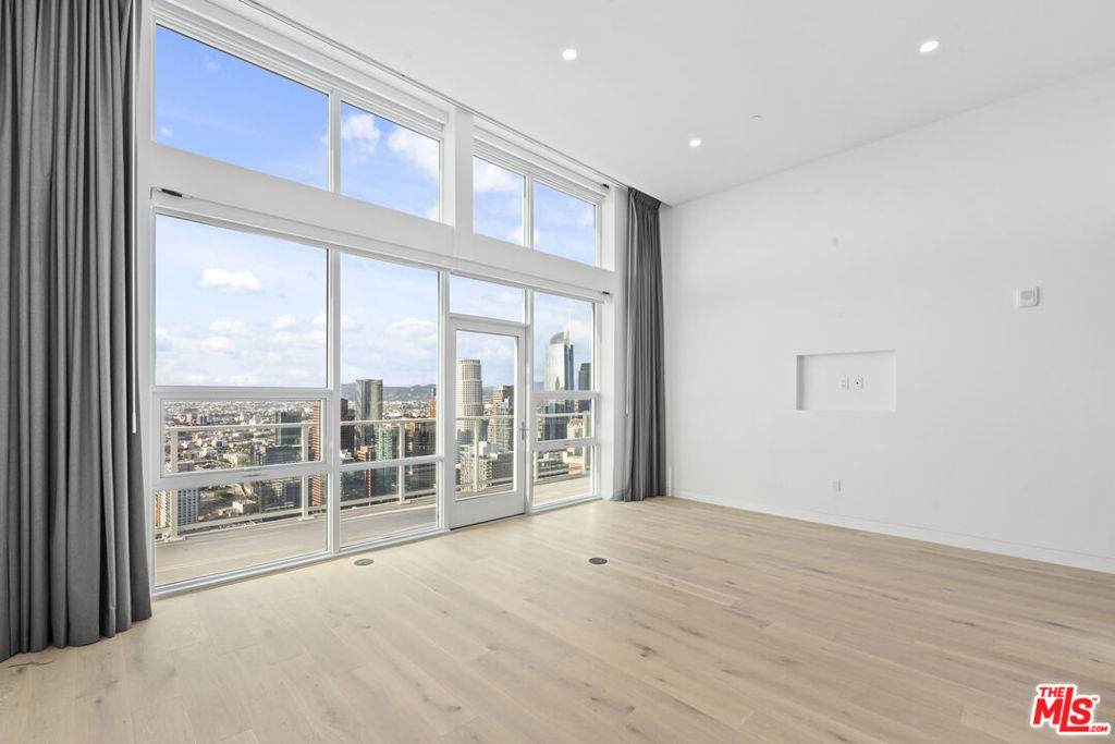 230 W Olympic Boulevard Ph 3 Property Photo 64