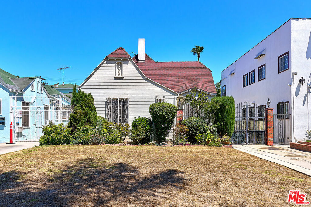 810 S Norton Avenue Property Photo 4