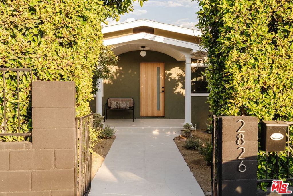 2826 Macon Street Property Photo 4