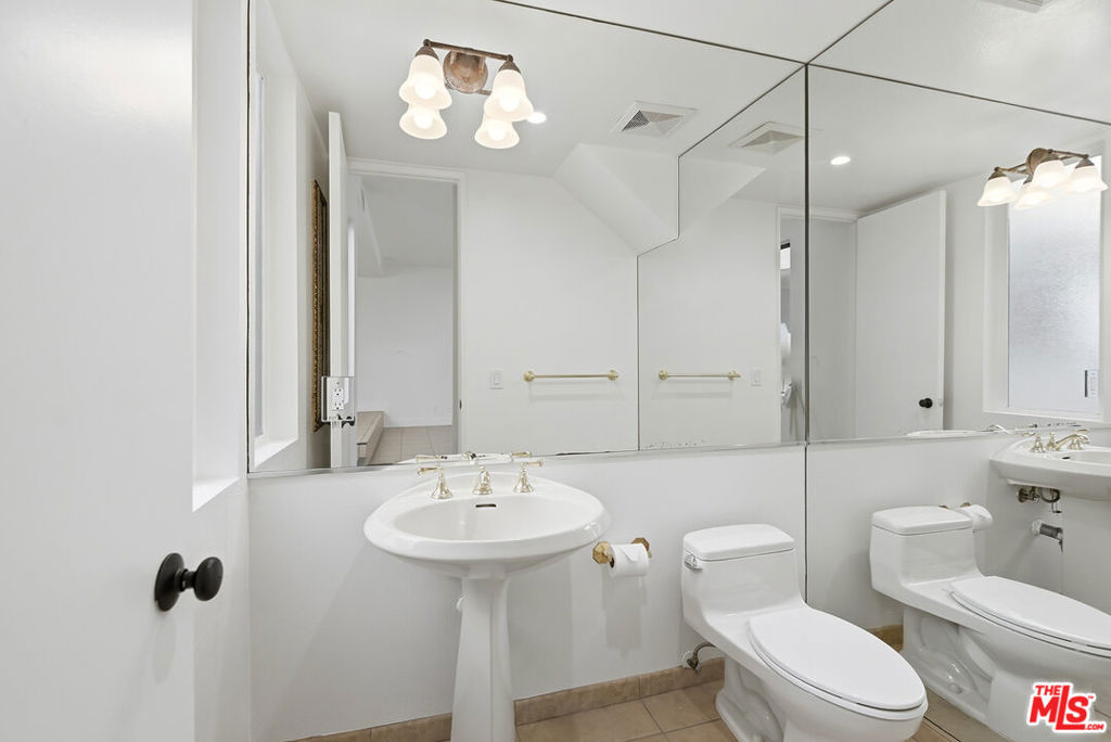 2340 Century Property Photo 8