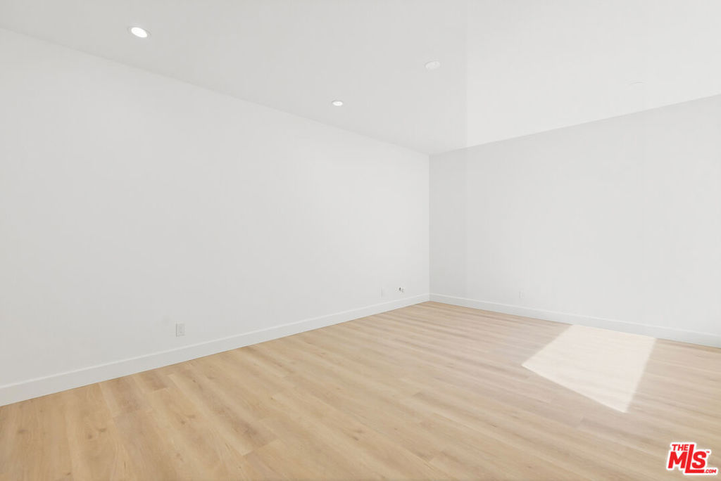 2340 Century Property Photo 18