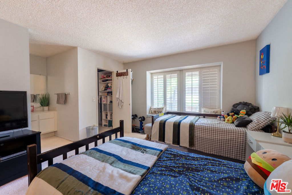 9767 Reseda Boulevard 95 Property Photo 17