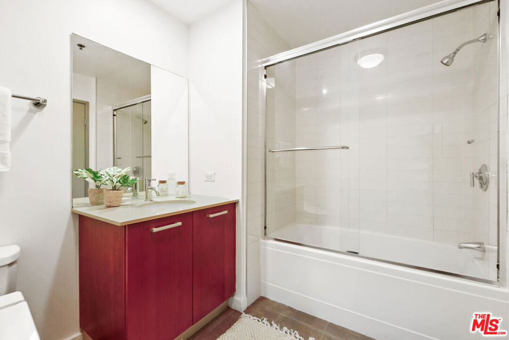 645 W 9th Street 237 Property Photo 8