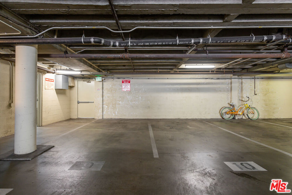 11789 Montana Avenue 9 Property Photo 13