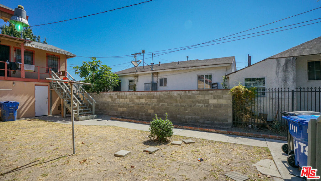 1111 W 47th Street Property Photo 10