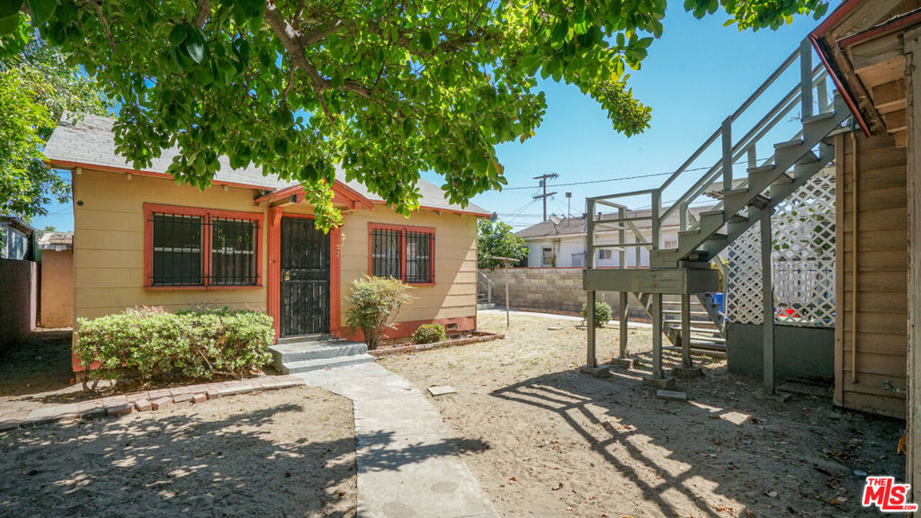 1111 W 47th Street Property Photo 11