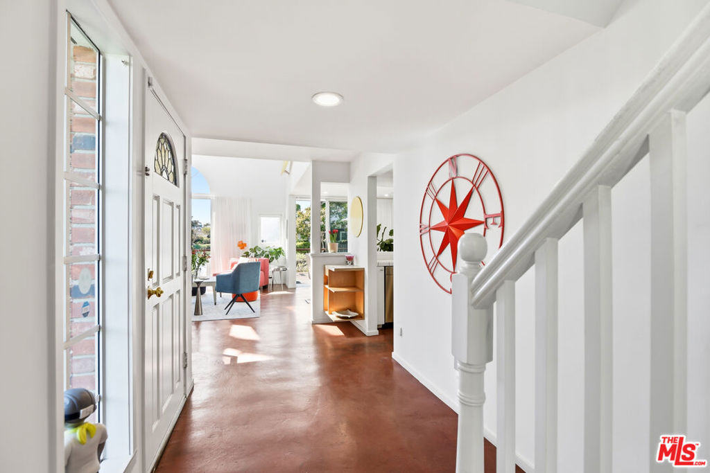 469 Sherman Avenue Property Photo 10