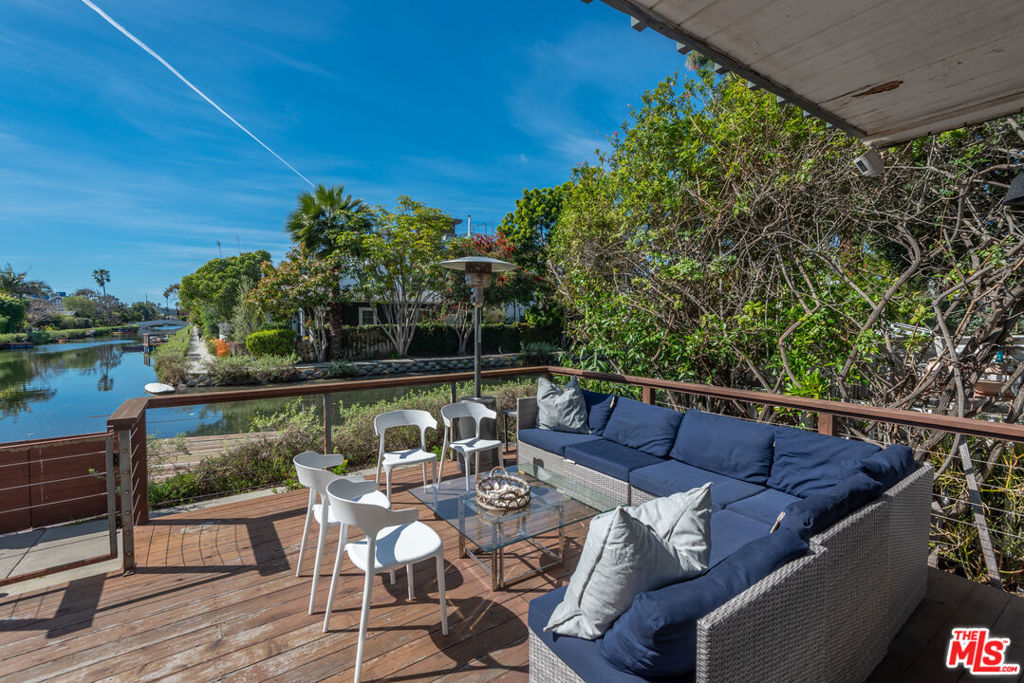 469 Sherman Avenue Property Photo 15
