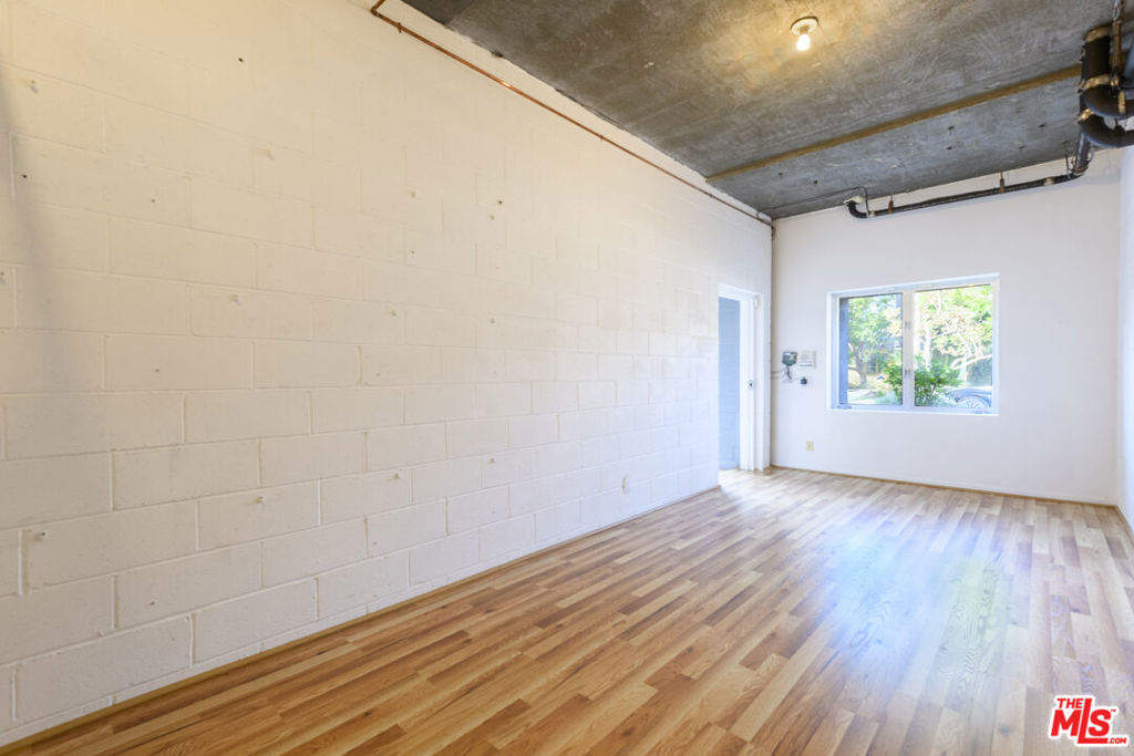 12236 Laurel Terrace Drive Property Photo 32