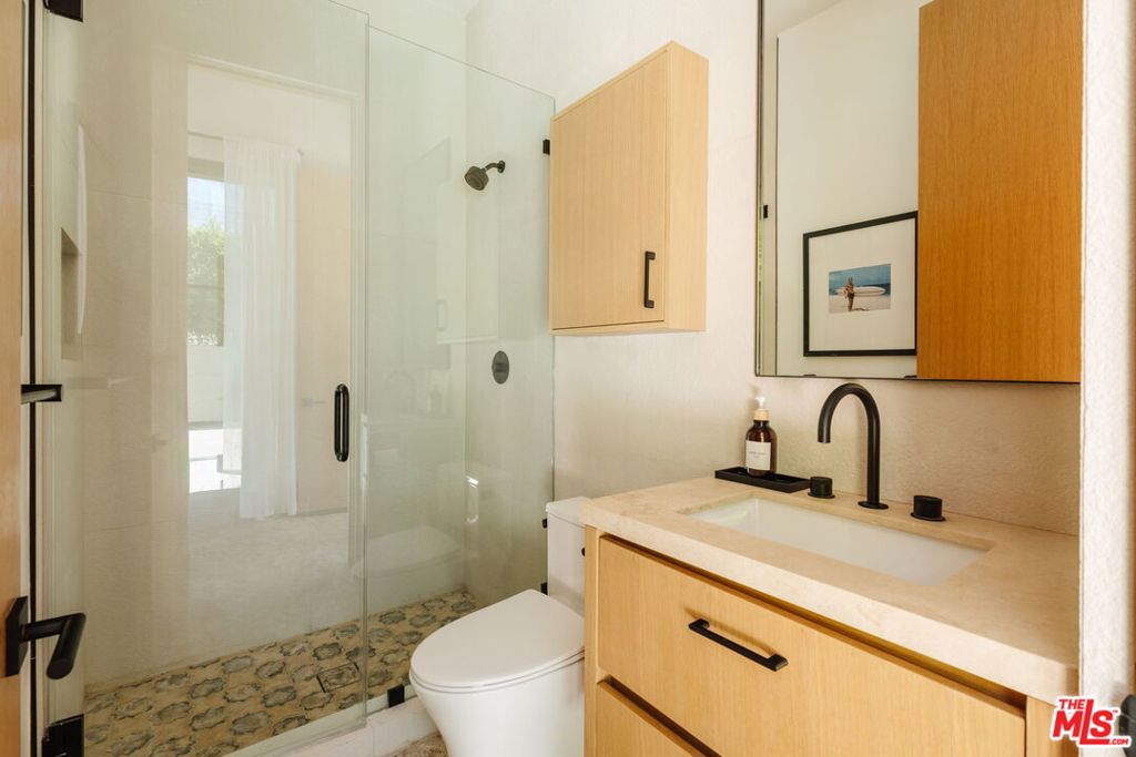 4554 Wortser Avenue Property Photo 42